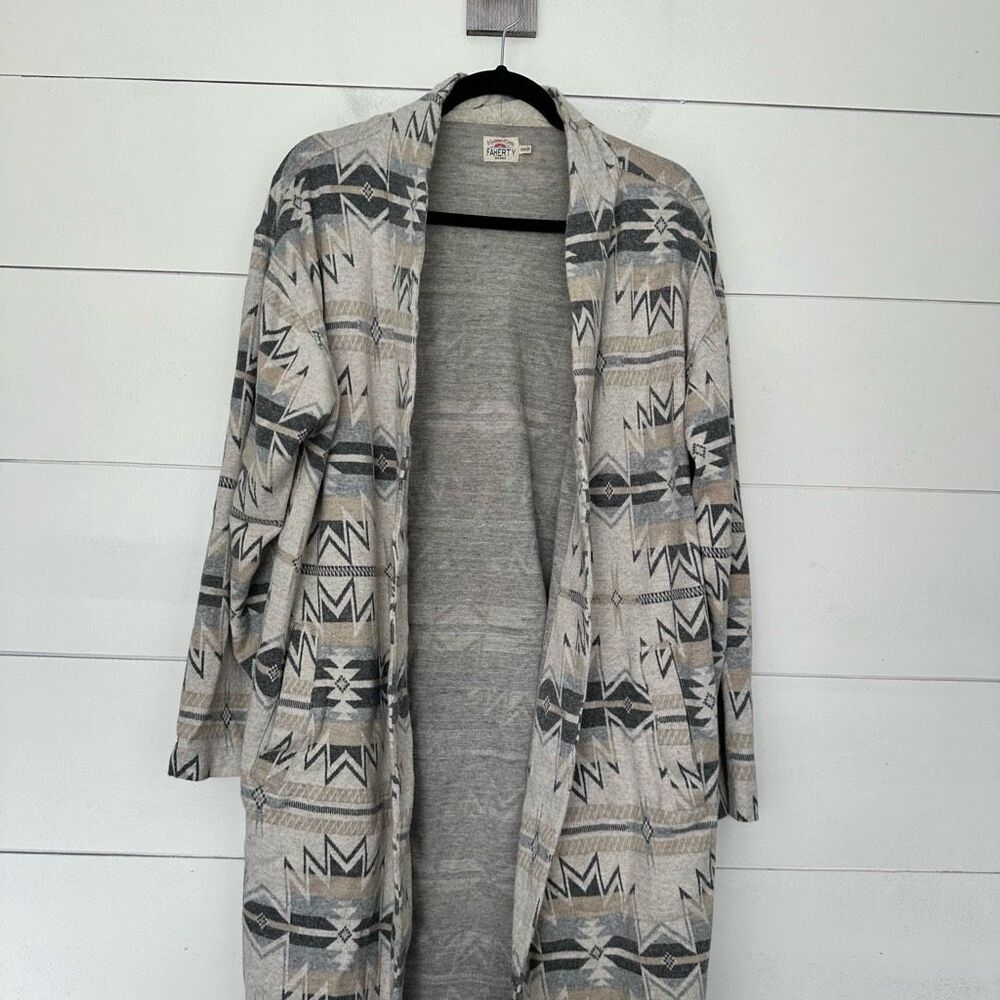 Faherty Women’s Small Medium Aztec Robe